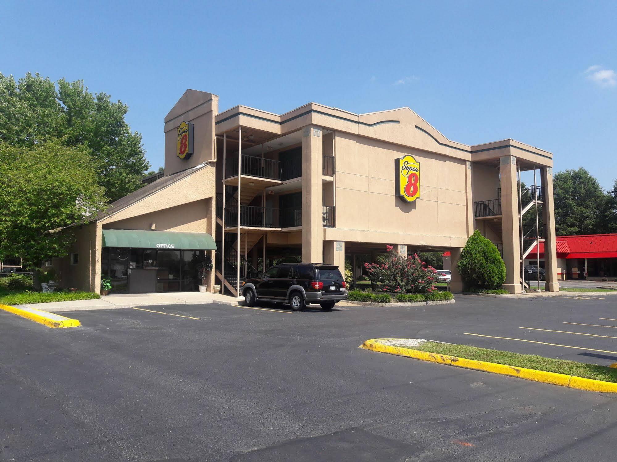 Super Inn Williamsburg Norge Exterior photo