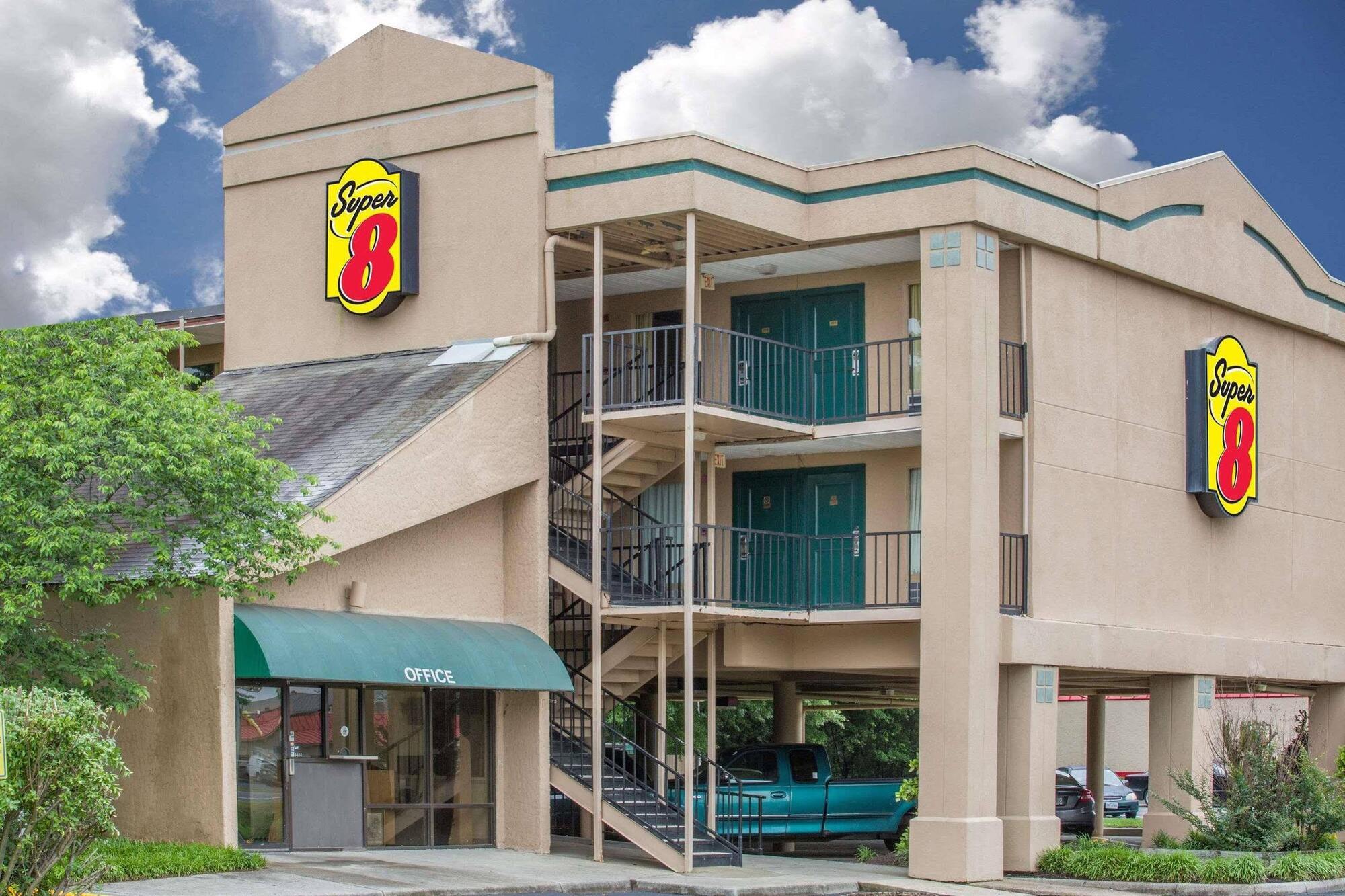 Super Inn Williamsburg Norge Exterior photo